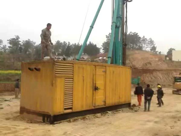 岚山如何判断水冷式机油散热器密封件是否需要更换？